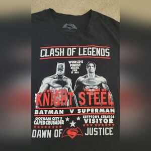 DC superhero Superman Batman 'clash of legends' mens large tshirt 100% cotton